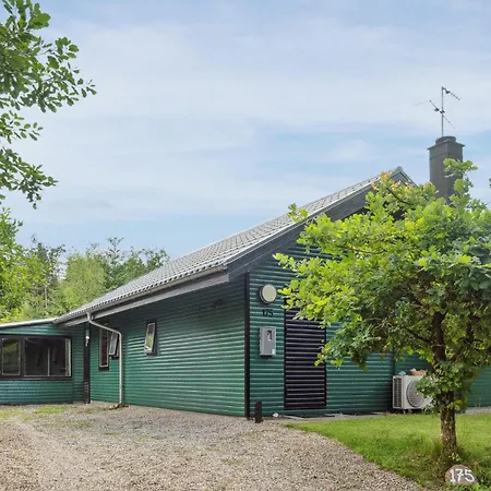 Gorgeous In With Wifi Holiday home